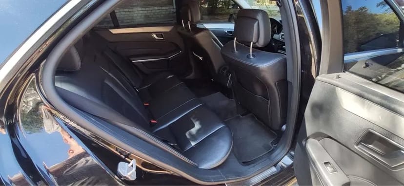 Авто Mercedes-Benz E 200