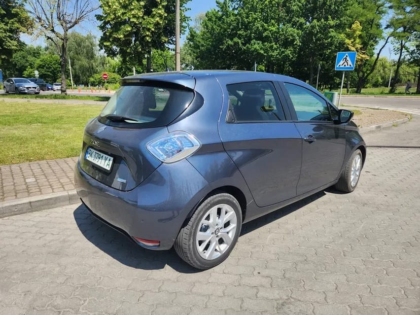 Renault Zoe/250 км/робота в таксі