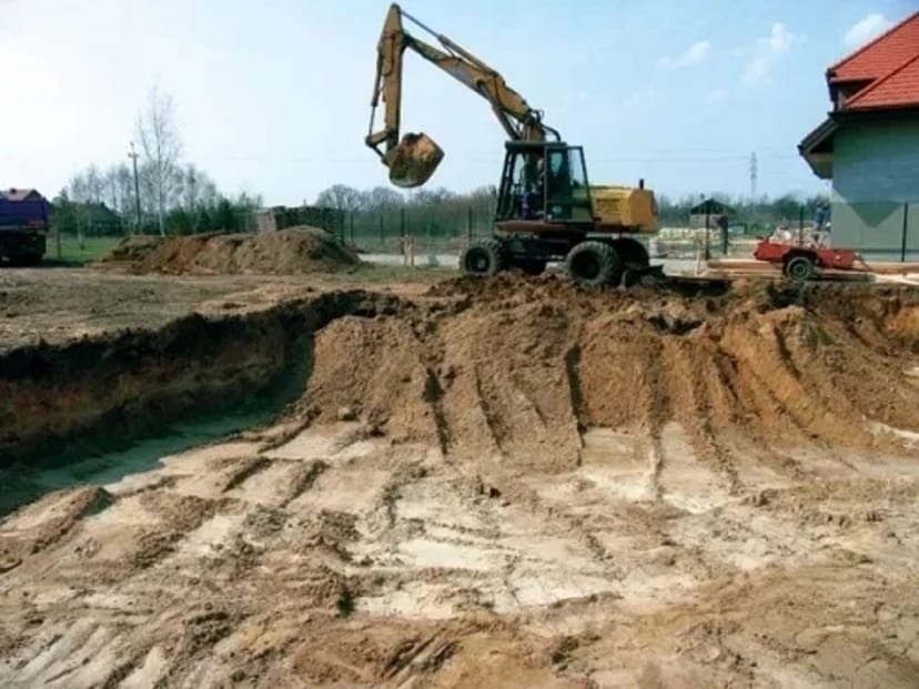 Екскаватори КамАЗ Газель, ЗіЛ