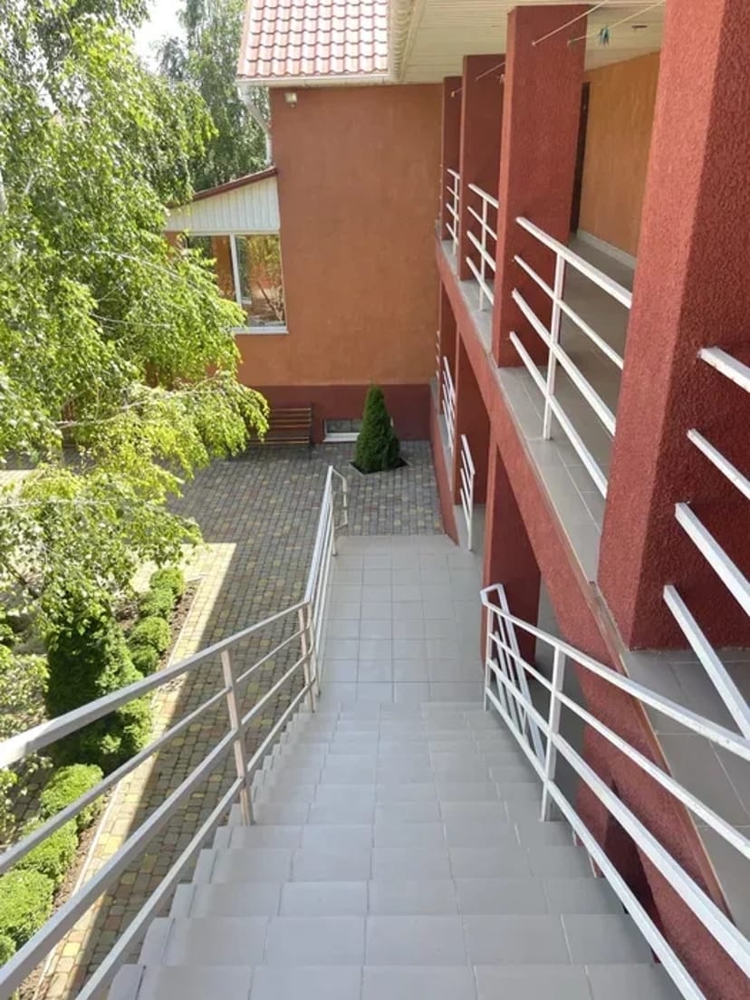 Готель у моря з басейном/курорт Санжійка,номера подобово/Edem Hotel