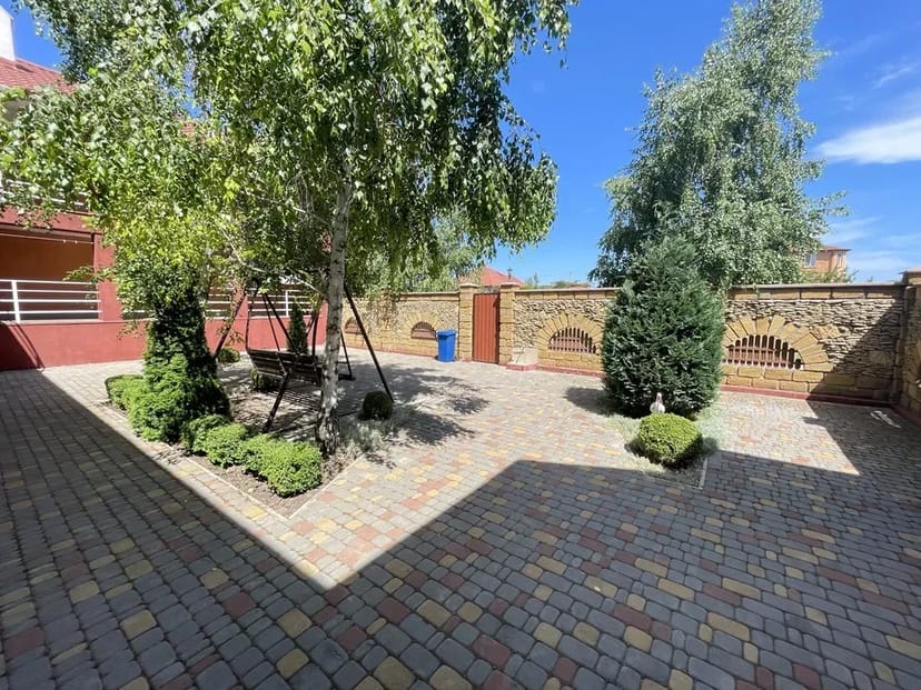 Готель у моря з басейном/курорт Санжійка,номера подобово/Edem Hotel