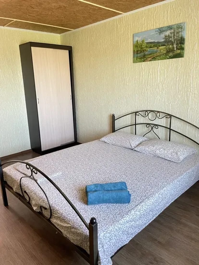 Готель у моря з басейном/курорт Санжійка,номера подобово/Edem Hotel