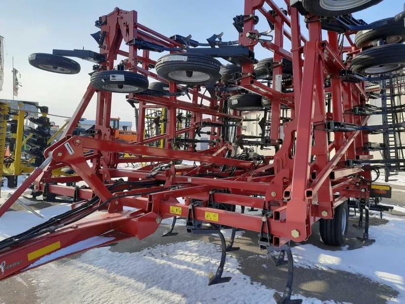 Культиватор CASE IH Tiger Mate 255