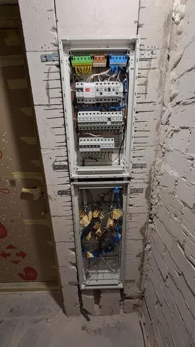 Утепление квартир, домов! Ремонт межпанельных швов, козырьков балконов! Внутрение работы!