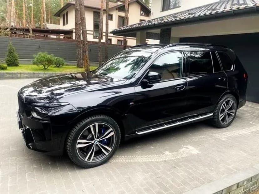 182 BMW X7 40D 2024 позашляховик без водія
