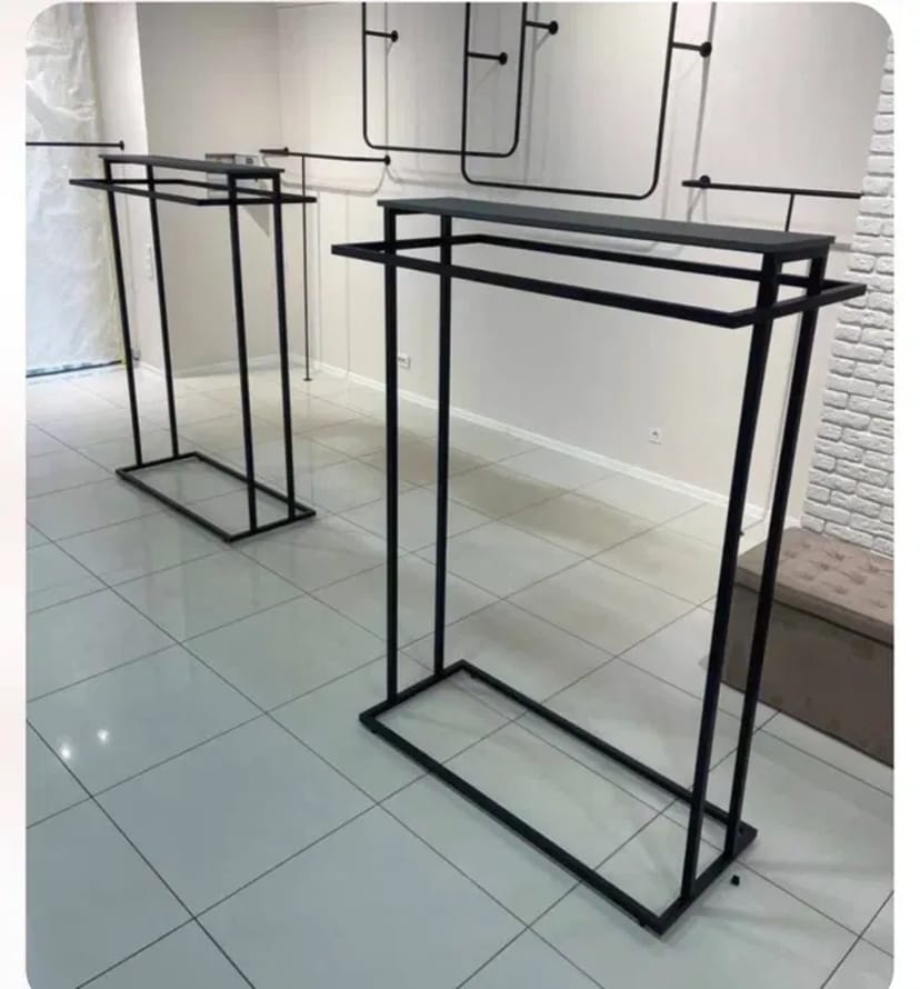 Торгове обладнання стійки для одягу