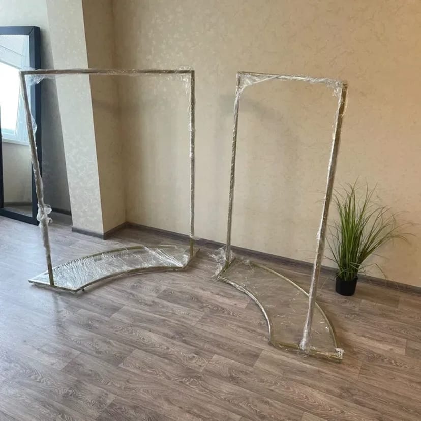 Торгове обладнання стійки для одягу