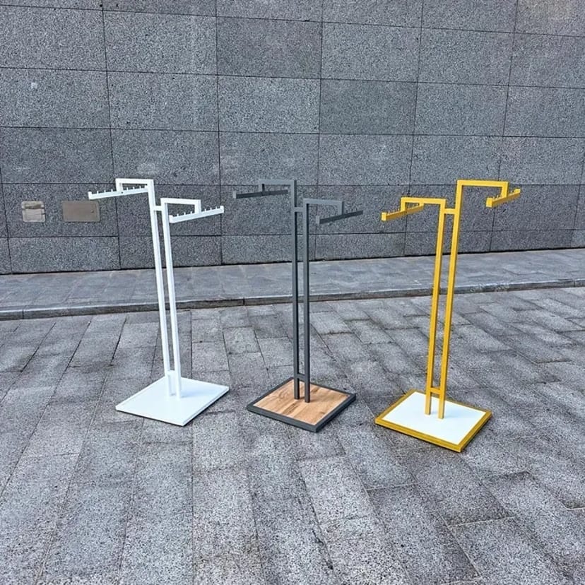 Торгове обладнання стійки для одягу