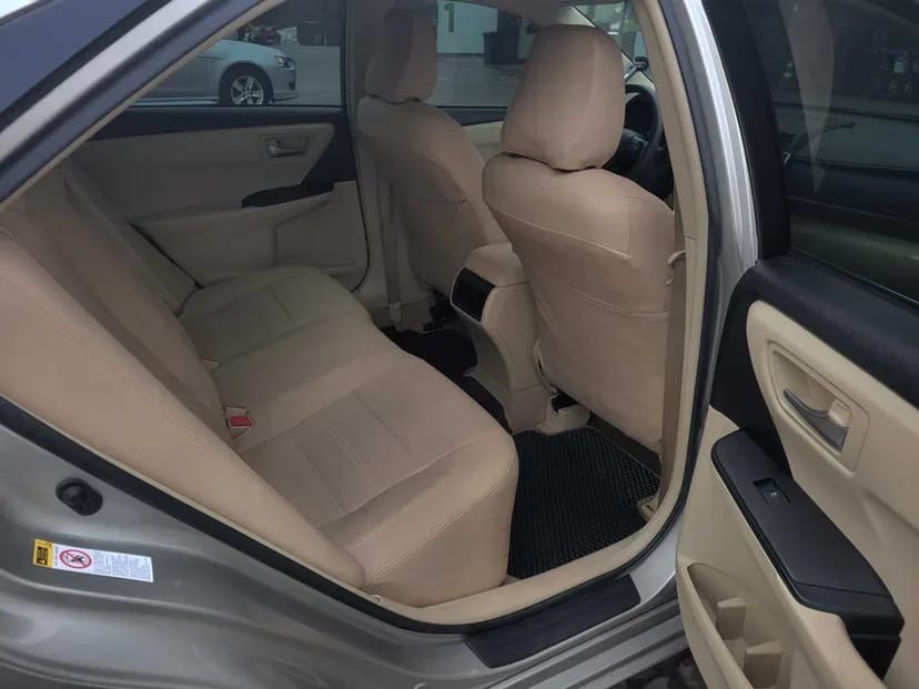 Авто Toyota Camry з водієм на весілля та інші заходи