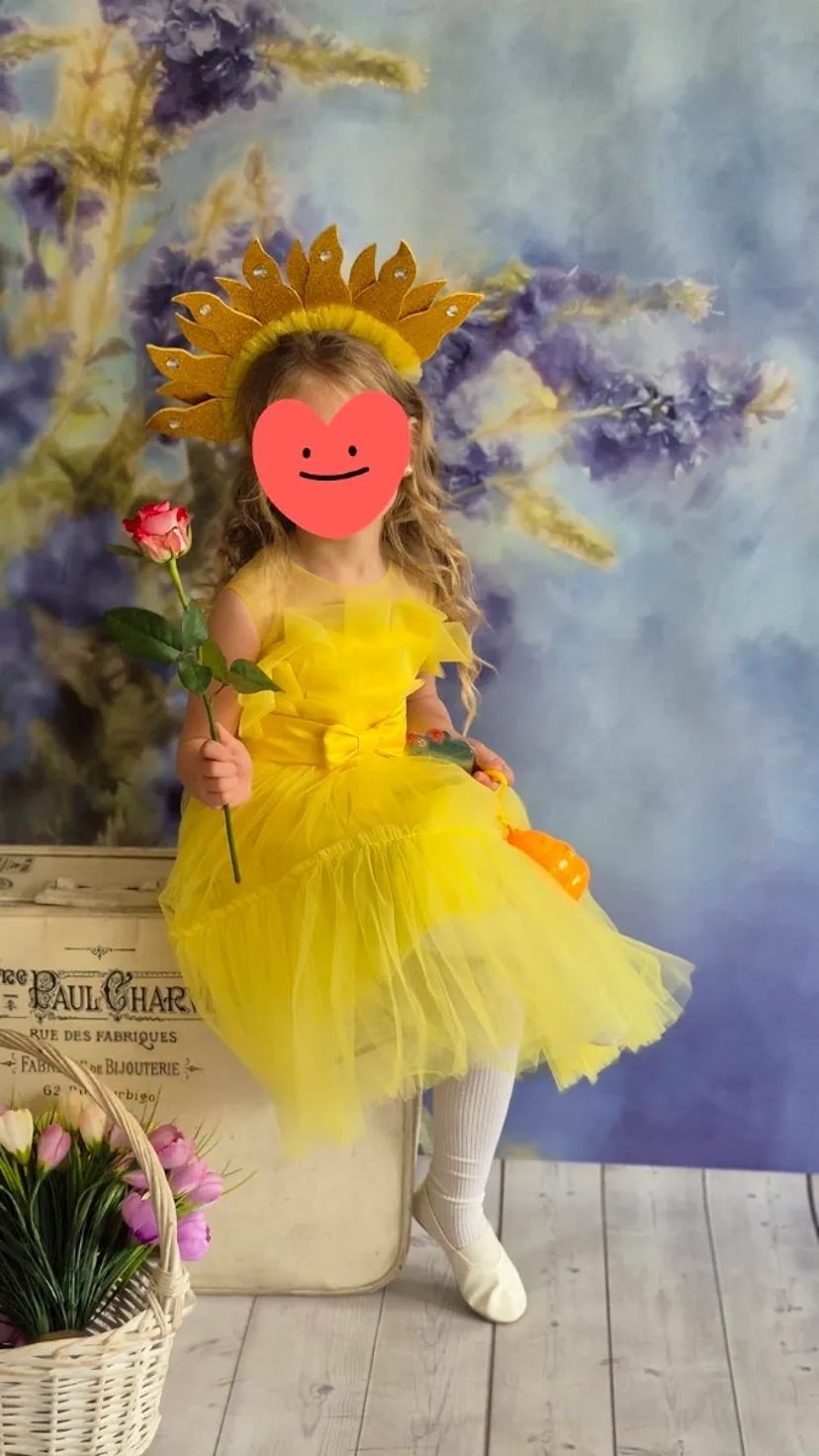 Святкові дитячі сукні