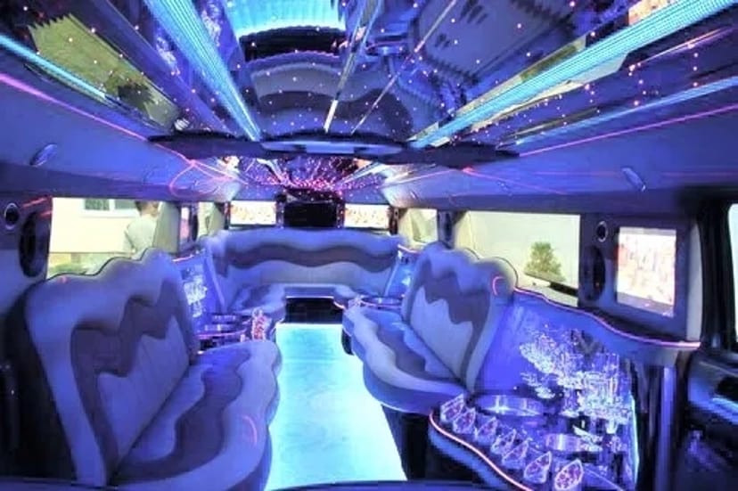 022 Лімузин на день народження Hummer H2 white 