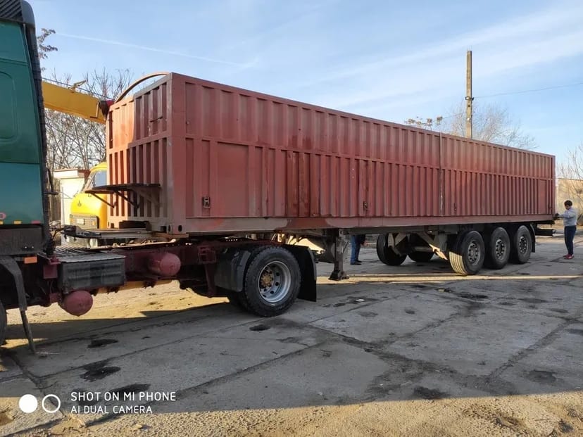 Контейнер під зерно для зберігання та перевезення