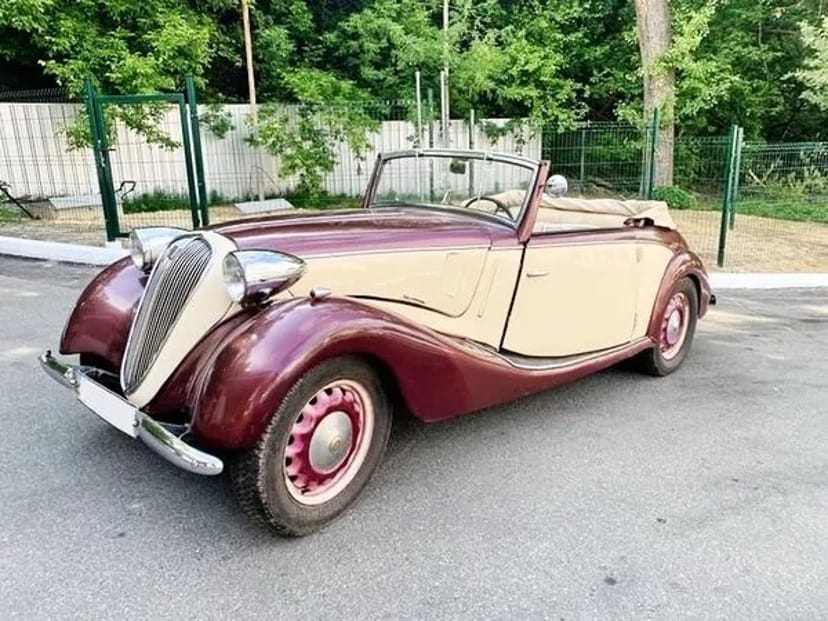 197 Ретро кабріолет на весілля зйомки Fiat Topolino