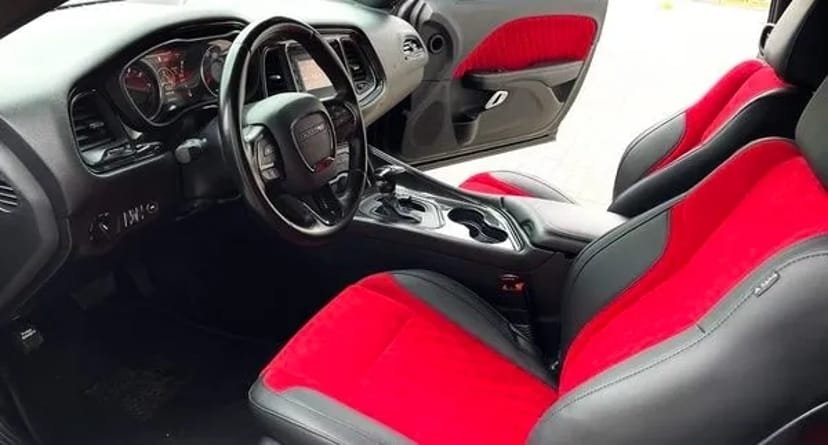 103 Dodge Challenger чорний 3.6 без водія Київ