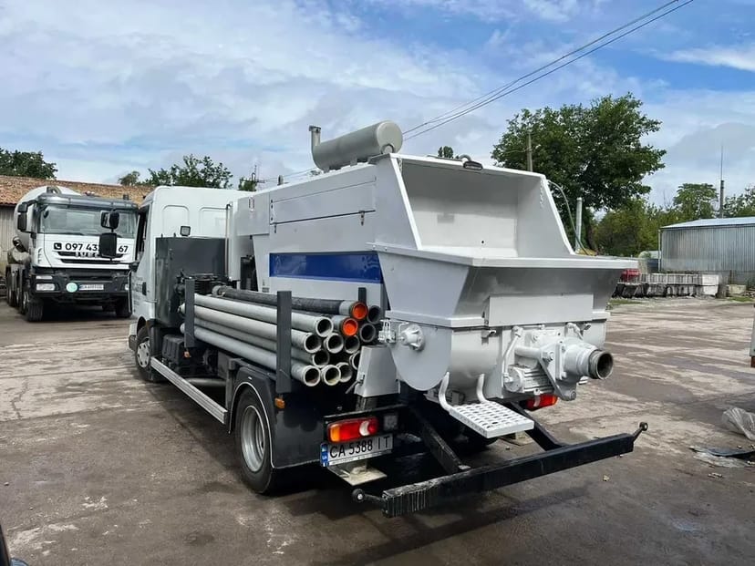 Бетононасос стаціонарний,бетон,доставка бетона