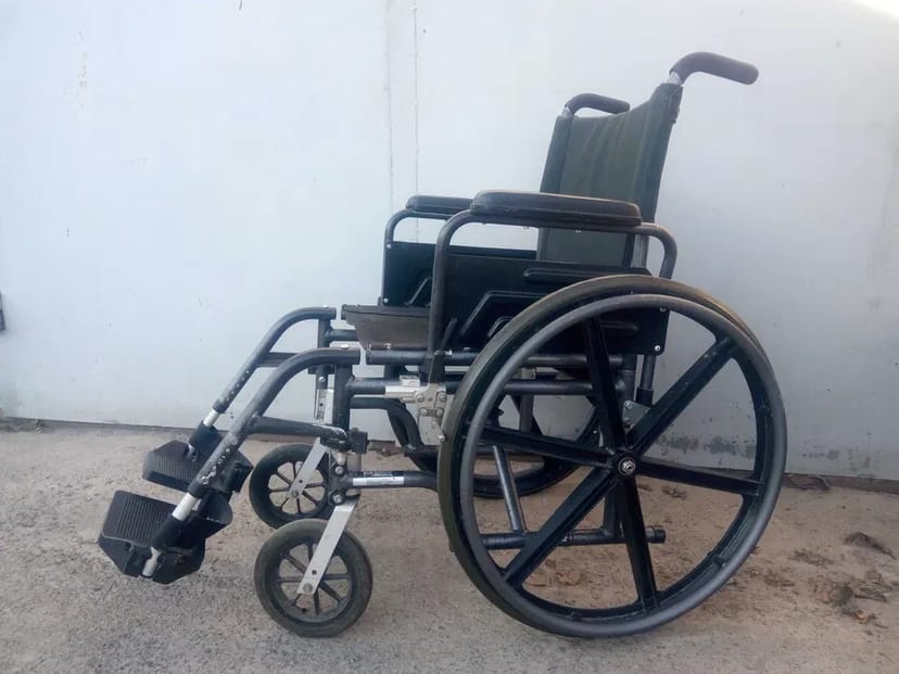 Инвалидная коляска