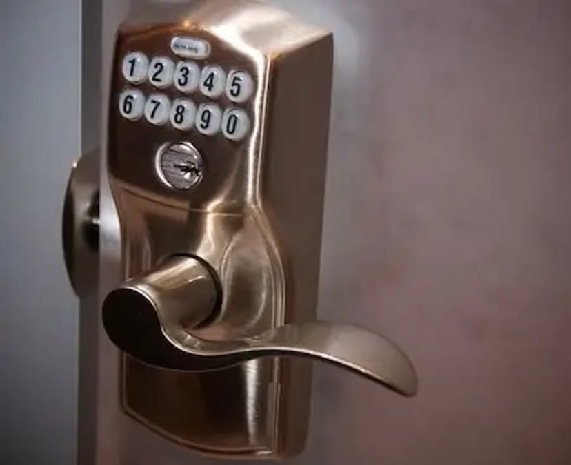 Установлення замків (замка) Дніпропетровськ