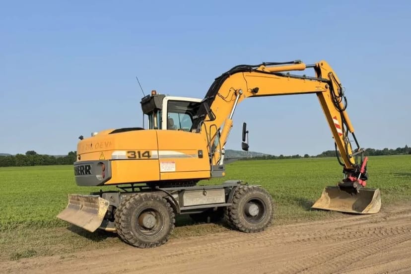 Liebheer A314 повноповоротний екскаватор