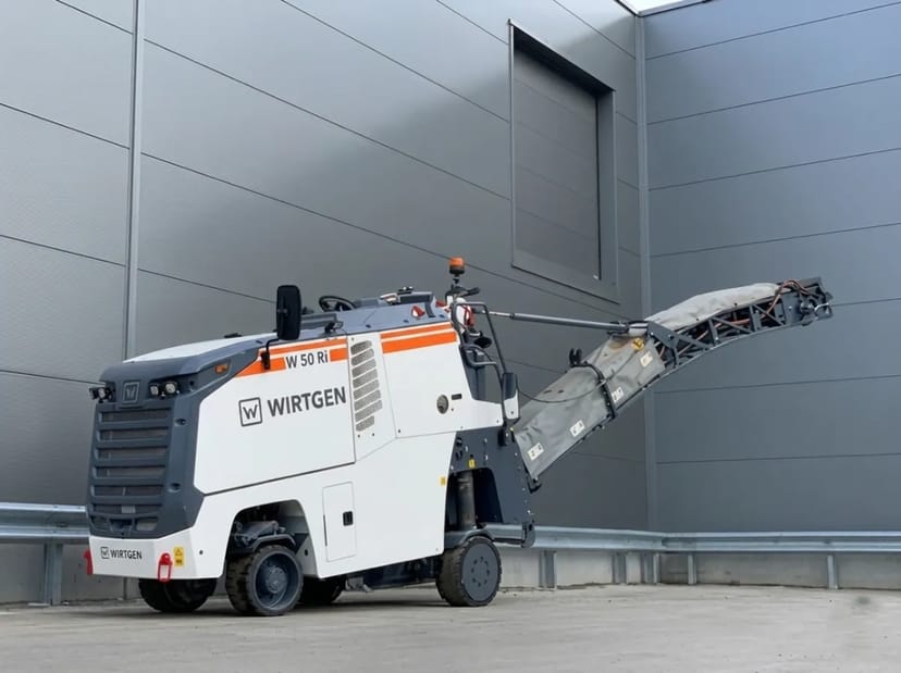Дорожня фреза Wirtgen W 50 R для ямкового ремонту