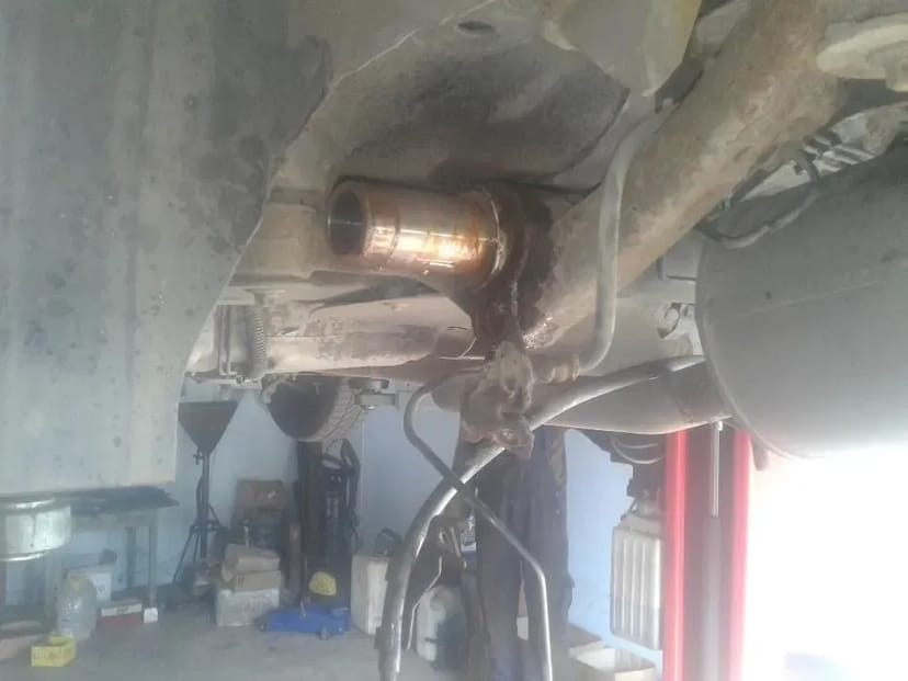 Професійний ремонт задньої балки Peugeot 206 з гарантією та якісними запчастинами