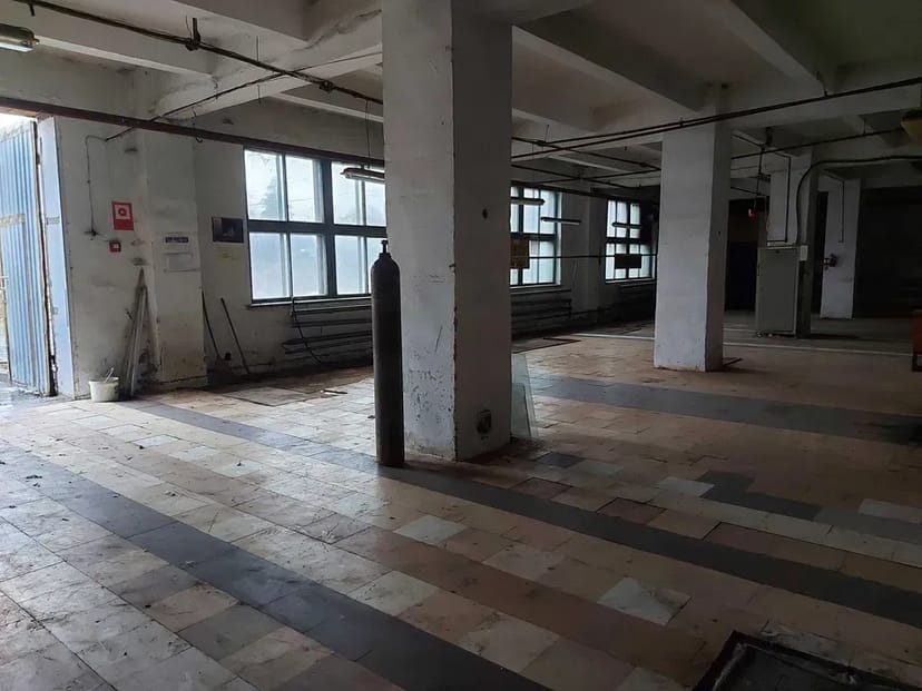Виробниче складське приміщення 250 м2 у м. Мукачево