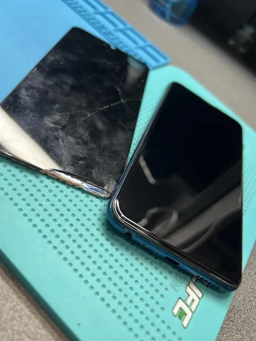 Ремонт , сервіс мобільних телефонів СЦ « MobiФОН »