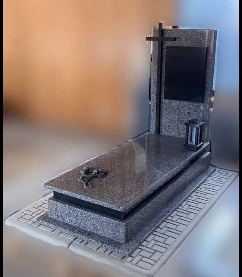 Пам’ятники з граніту під замовлення