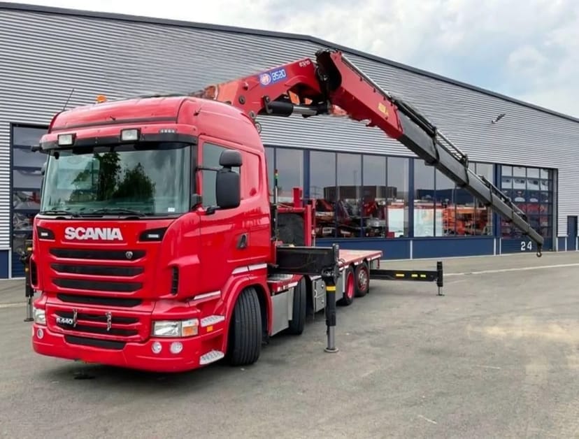 Кран -маніпулятор Scania R440.