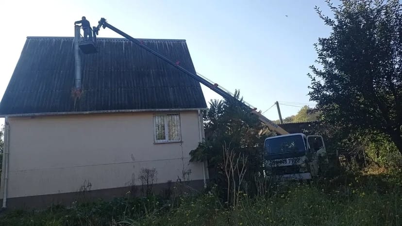 Автовишка з грузовою лебідкою до 0,5 т