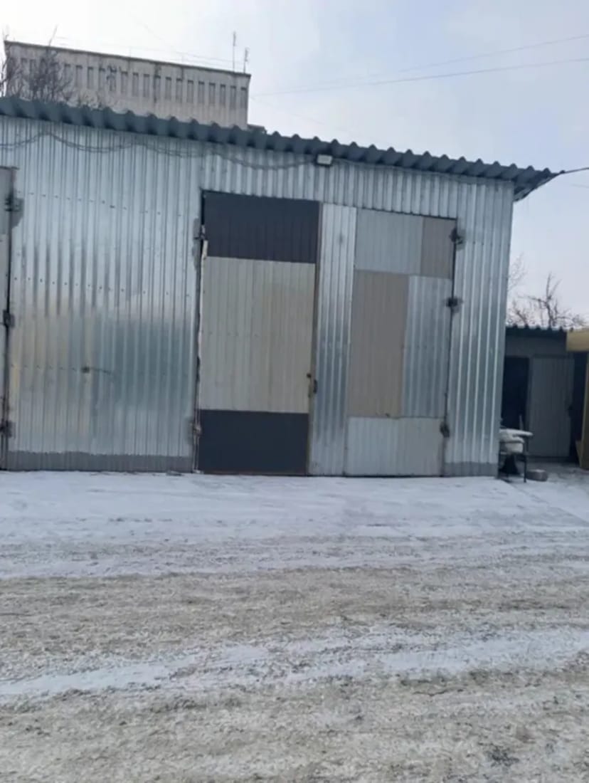 Гараж під СТО або мийку, зручний заїзд