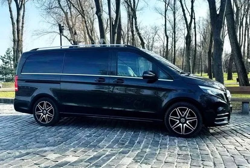074 Mercedes Benz V Class мікроавтобус на весілля з водієм