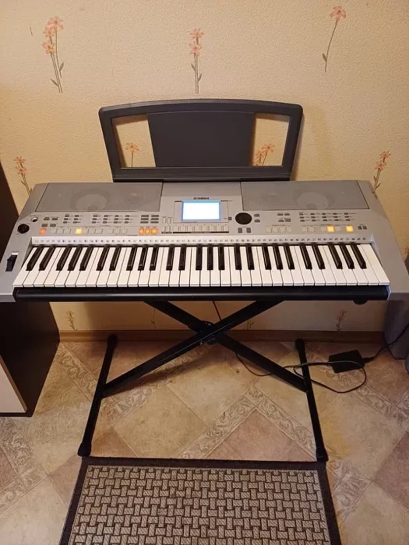 Синтезатор YAMAHA PSR S 500