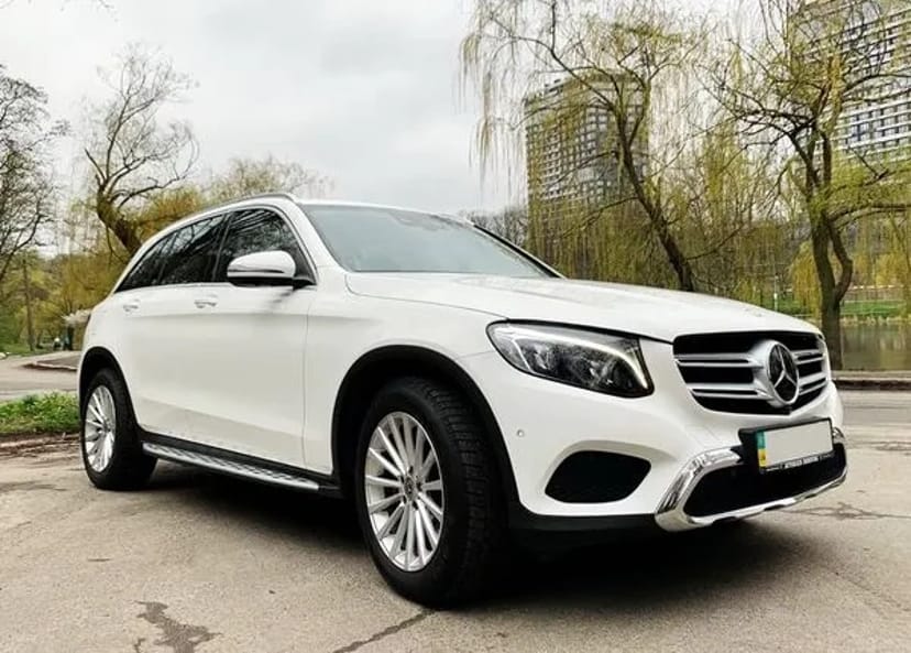071 Позашляховик на весілля Mercedes Benz GLC 250d
