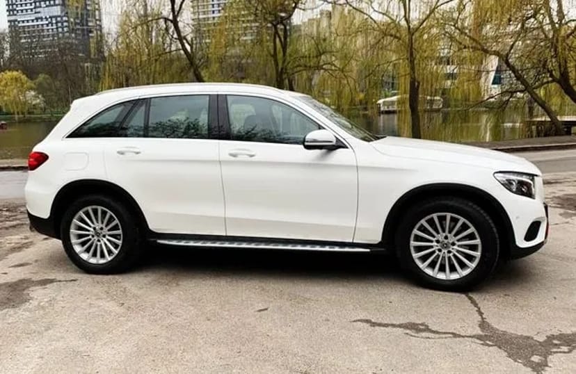 071 Позашляховик на весілля Mercedes Benz GLC 250d