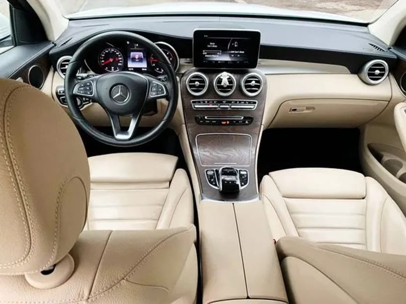 071 Позашляховик на весілля Mercedes Benz GLC 250d