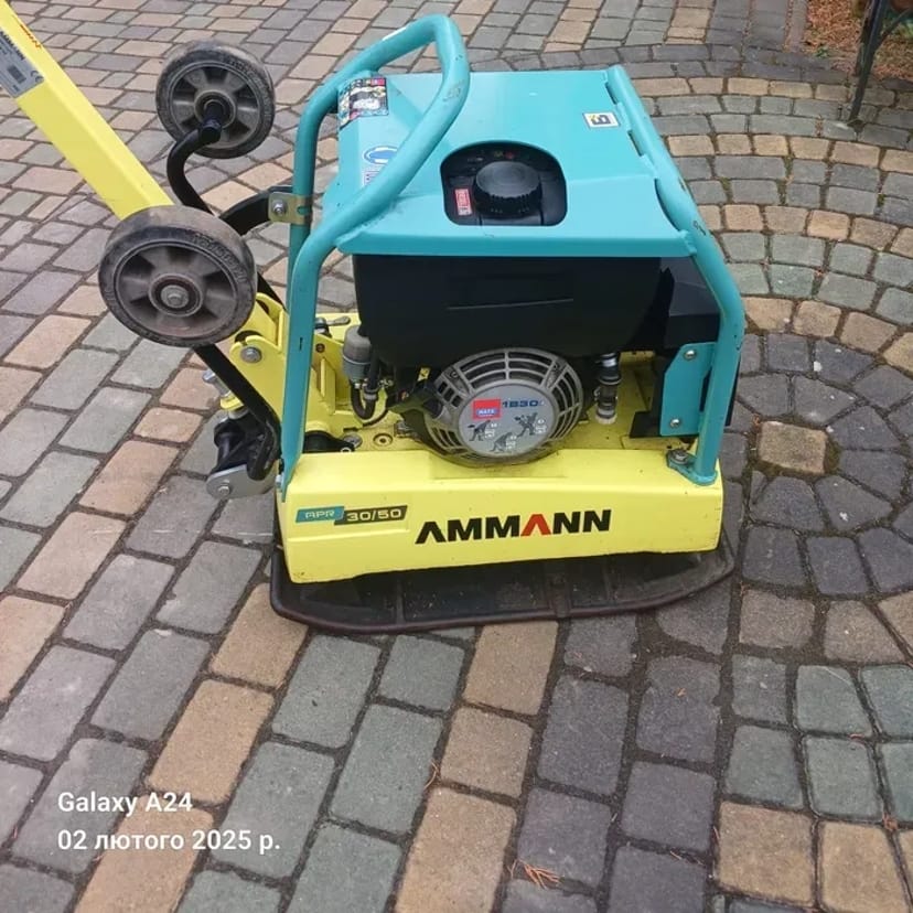 Віброплита вагою 120 та 250 кг