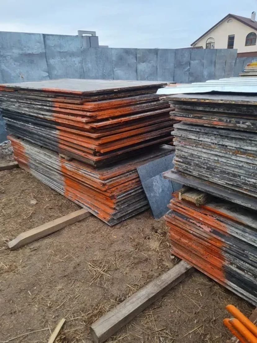 Опалубка, стійки, балки, фанера, перекриття.