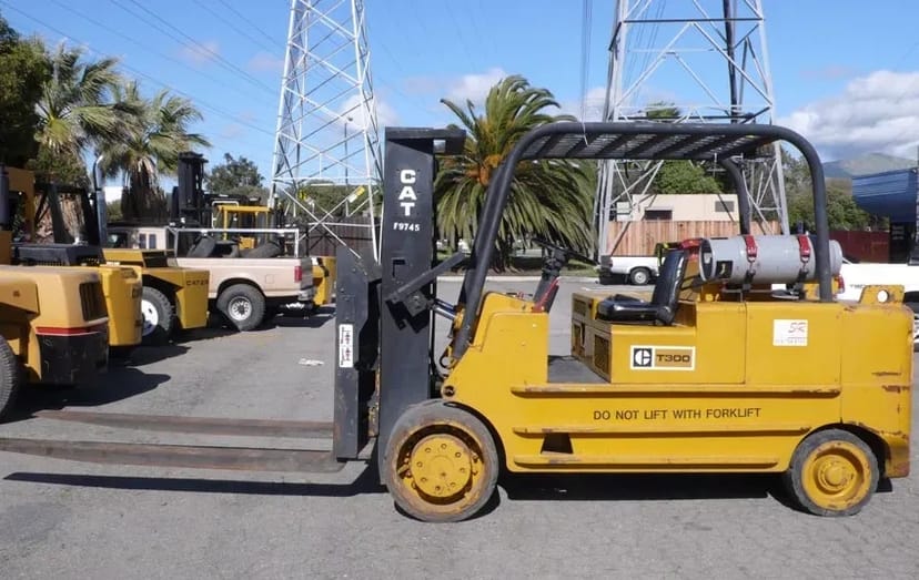 Погрузчик 13,6 тонн