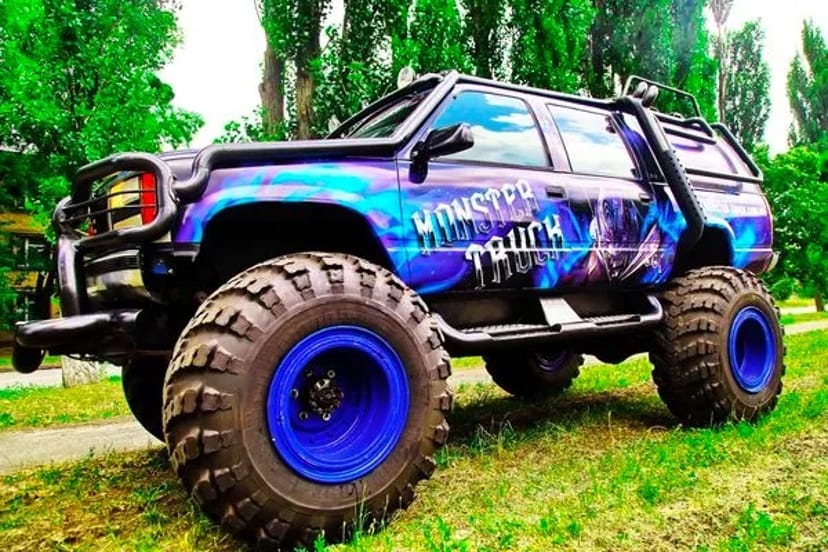 077 Monster Truck “Transformer” на день народження