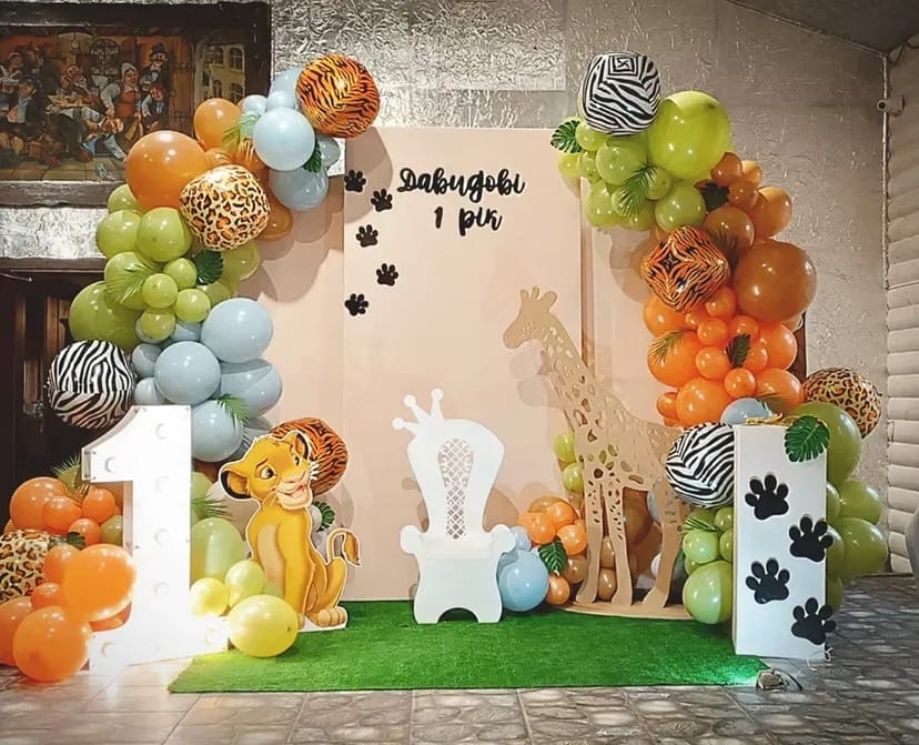 Фотозона хрестини, ювілей, весілля, день народження