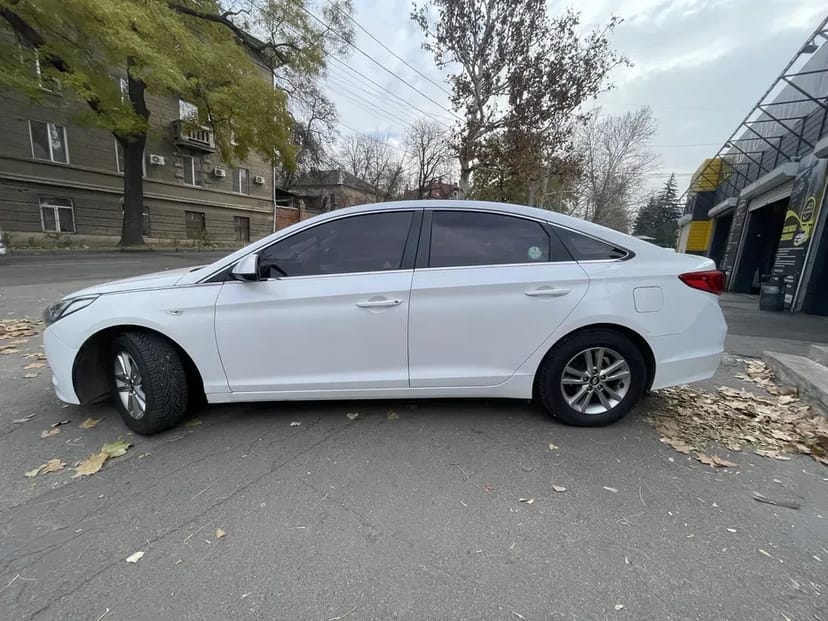 Hyundai Sonata 2016 року