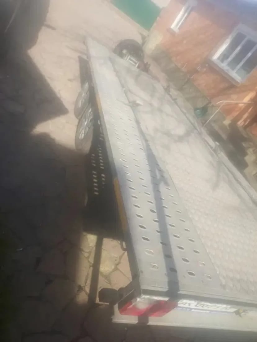 Лафет з потужною електролебідкою