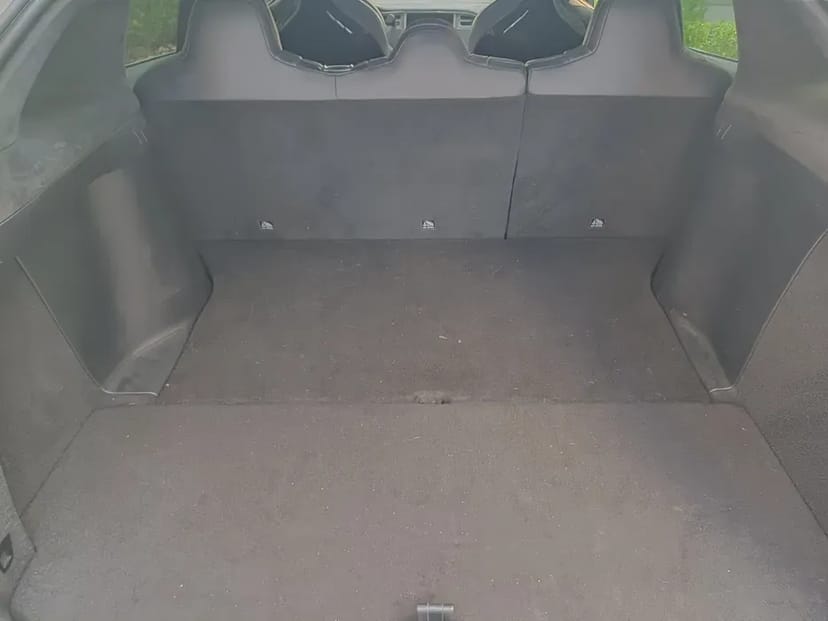 Авто Tesla X можливо під таксі