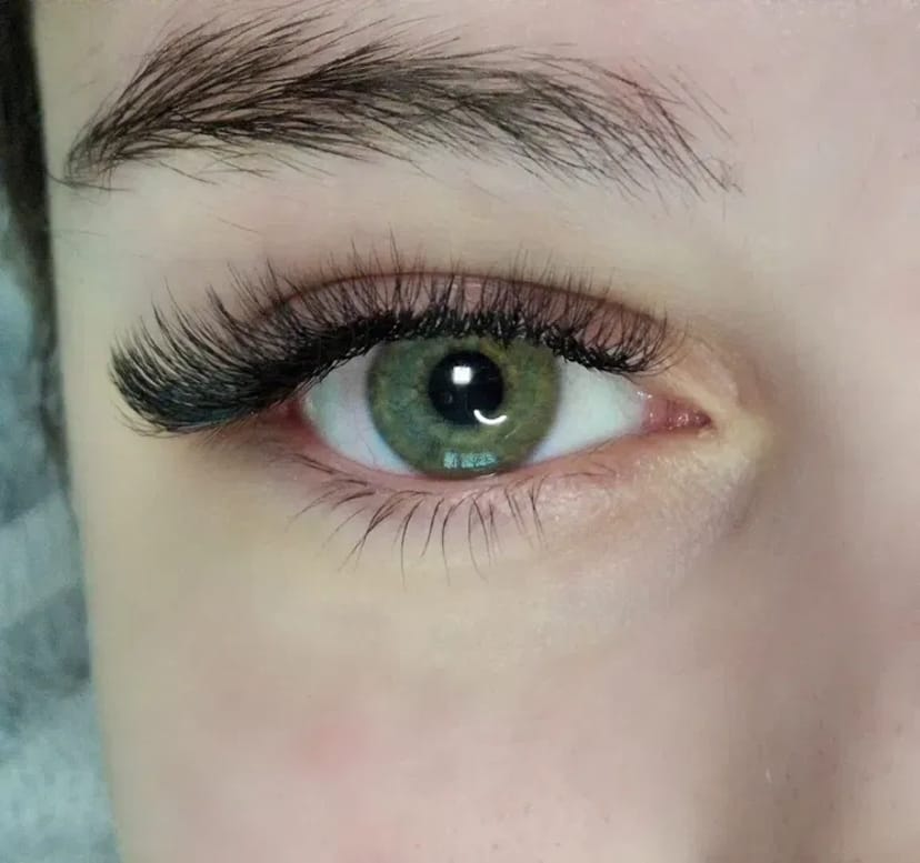 Нарощення вій. Корекція брів. Р-н Жадова 500 грн.!