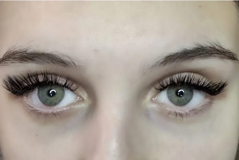 Нарощення вій. Корекція брів. Р-н Жадова 500 грн.!