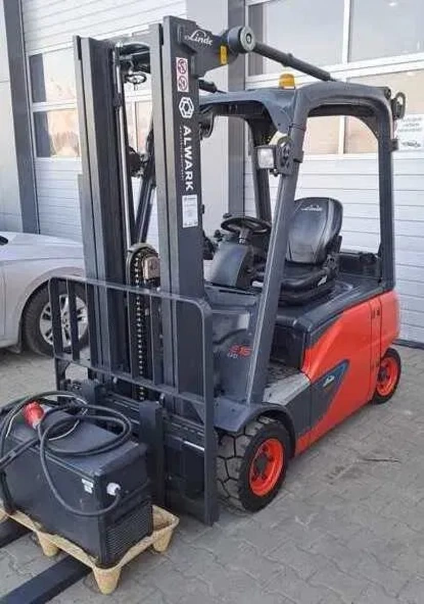Вилковий навантажувач кара погрузчик LINDE E16P акб Літієва LION