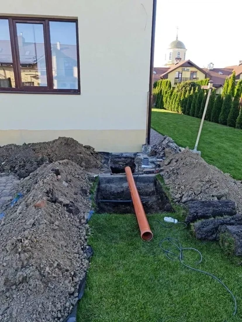 Демонтаж та монтаж зовнішніх мереж каналізації