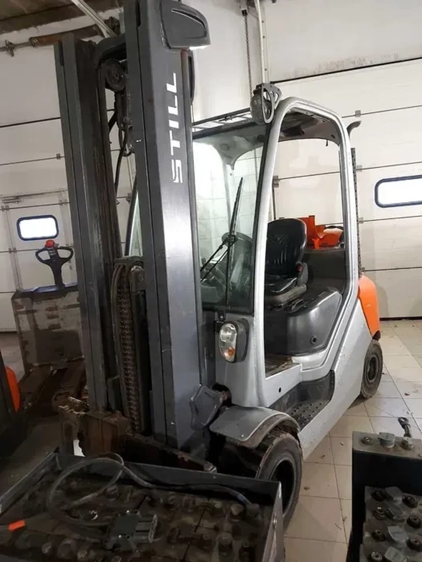 Навантажувач газовий Still RX70-30T 2015 року