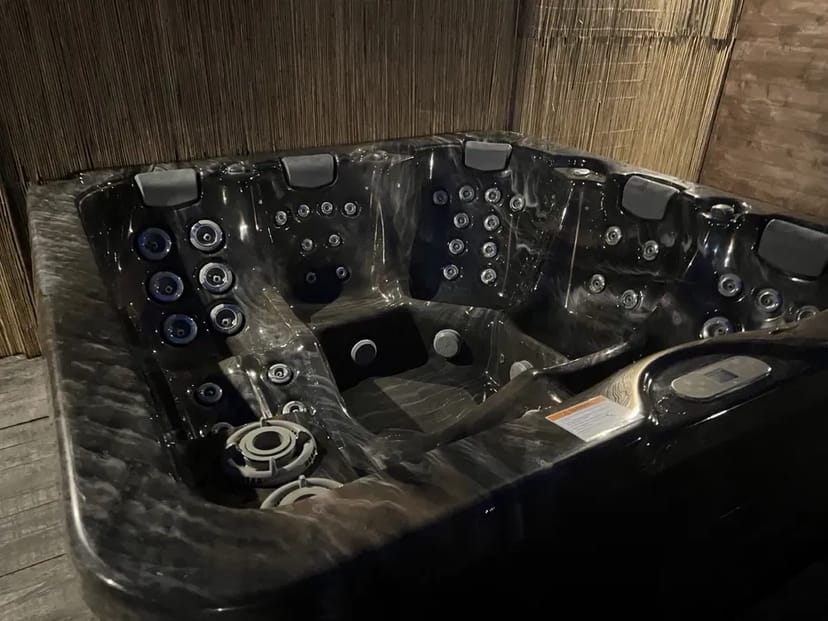 Відпочинок ДЖАКУЗІ, СПА, SPA, ГІдромасажна Ванна, Городок