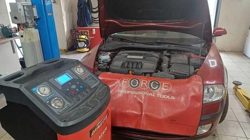 Заправка авто кондиціонера фреоном R134A 1234yf R744 ремонт чищення